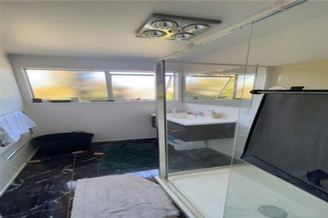 Photo of property in 32 Vandeleur Avenue, Birkdale, Auckland, 0626