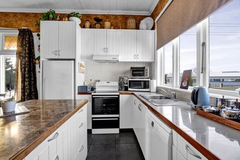 Photo of property in 83 Fenton Street, Stratford, 4332