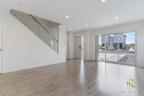 Photo of property in 5b Poruru Close, Papakura, 2110