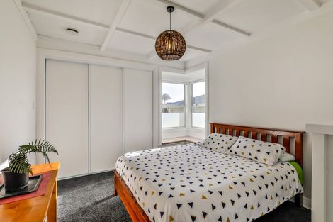 Photo of property in 217 Meola Road, Point Chevalier, Auckland, 1022