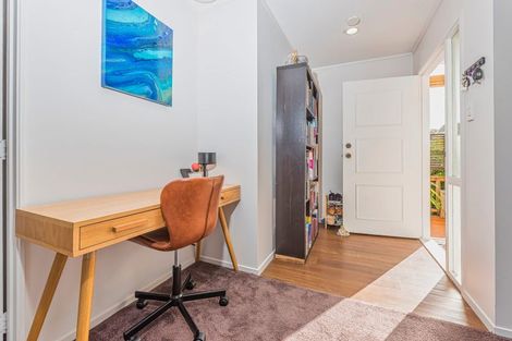 Photo of property in 2/26 Midgley Road, West Harbour, Auckland, 0618