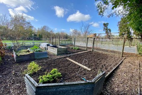 Photo of property in 331 Kairanga Bunnythorpe Road, Bunnythorpe, Palmerston North, 4478