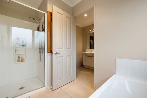 Photo of property in 6 Mangauika Road, Pirongia, Te Awamutu, 3876