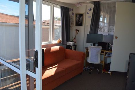 Photo of property in 446 Carrington Street, Upper Vogeltown, New Plymouth, 4310