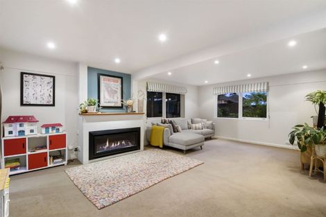 Photo of property in 24 Otakau Road, Milford, Auckland, 0620