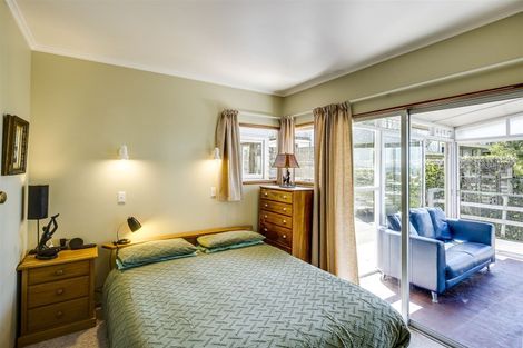 Photo of property in 32 May Avenue, Hospital Hill, Napier, 4110