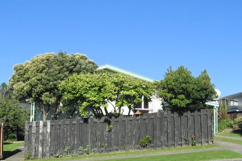 Photo of property in 123 Holborn Drive, Stokes Valley, Lower Hutt, 5019
