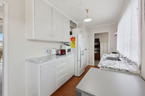 Photo of property in 2/23 Butley Drive, Farm Cove, Auckland, 2012