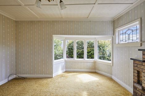 Photo of property in 37 Kopiko Road, Titirangi, Auckland, 0604