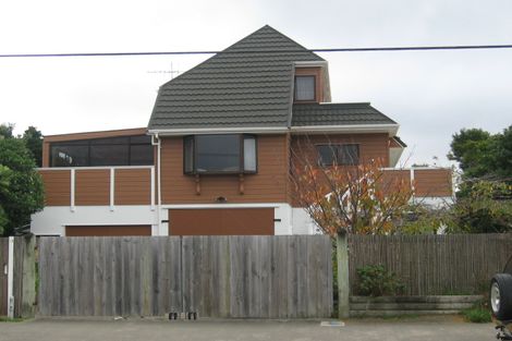 Photo of property in 51 Manly Street, Paraparaumu Beach, Paraparaumu, 5032