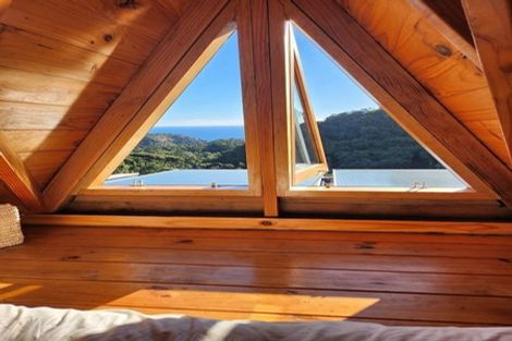 Photo of property in 132 Lone Kauri Road, Karekare, New Lynn, 0772