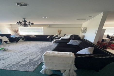 Photo of property in 242 Whitney Street, Blockhouse Bay, Auckland, 0600