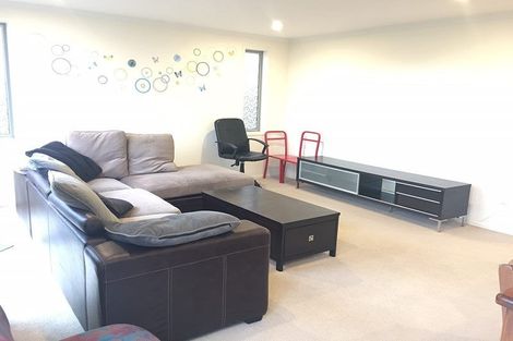 Photo of property in 20 Exeter Place, Unsworth Heights, Auckland, 0632