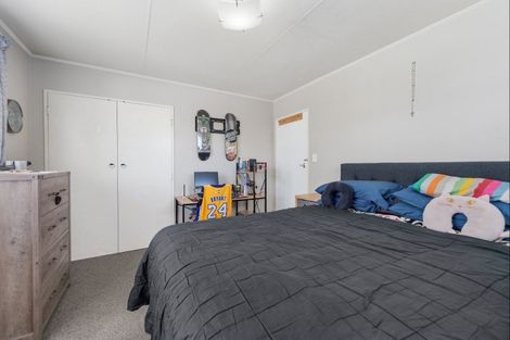 Photo of property in 19 Halswell Crescent, Westbrook, Palmerston North, 4412