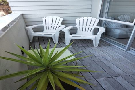 Photo of property in 9/3 Riverside Road, Orewa, 0931