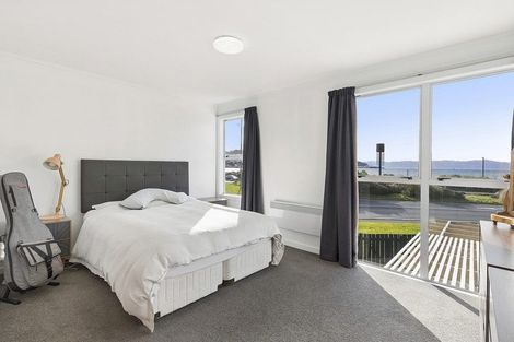 Photo of property in 2/163 Rongotai Road, Rongotai, Wellington, 6022