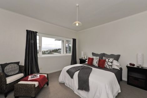 Photo of property in 11 Northland Road, Northland, Wellington, 6012