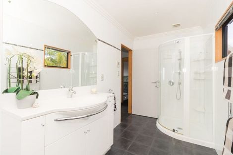 Photo of property in 300 Waitaha Road, Welcome Bay, Tauranga, 3112