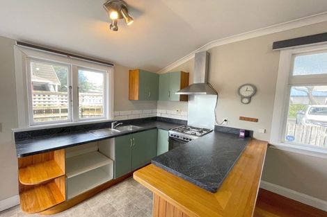 Photo of property in 42 Park Road, Miramar, Wellington, 6022