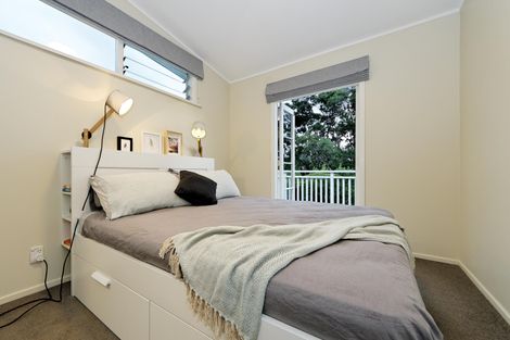 Photo of property in 95 Takahe Road, Titirangi, Auckland, 0604