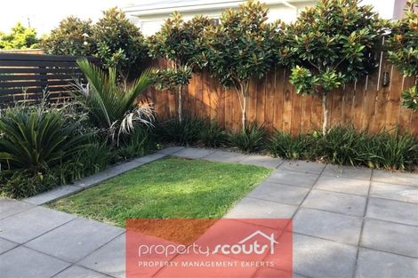 Photo of property in 1a Duke Place, New Plymouth, 4310
