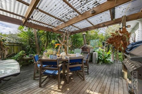 Photo of property in 106 Awaroa Road, Helensville, 0800