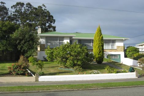 Photo of property in 10 Oxford Street, Holmes Hill, Oamaru, 9401
