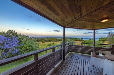 Photo of property in 115 Shelly Beach Road, Shelly Beach, Helensville, 0874