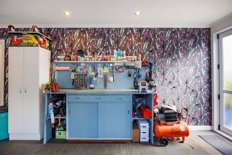 Photo of property in 59 Liberty Grove, Kelvin Grove, Palmerston North, 4414