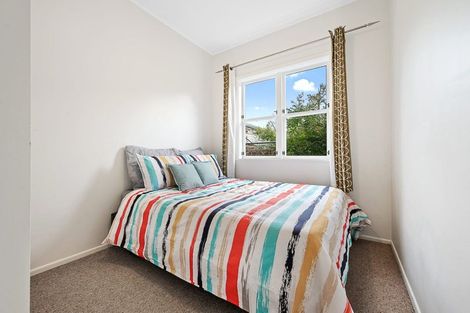 Photo of property in 58 Durham Street, Picton, 7220