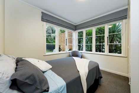 Photo of property in 95 Takahe Road, Titirangi, Auckland, 0604