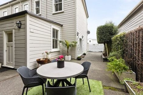Photo of property in 8 Battery Road, Ahuriri, Napier, 4110