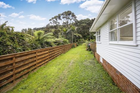 Photo of property in 40 Waima Crescent, Titirangi, Auckland, 0604