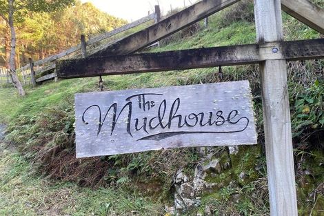 Photo of property in 1151 Paekakariki Hill Road, Paekakariki Hill, Porirua, 5381