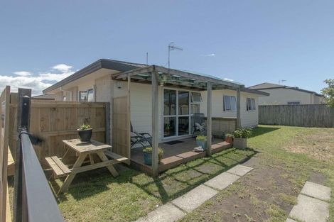 Photo of property in 3/4a Lee Road, Taradale, Napier, 4112