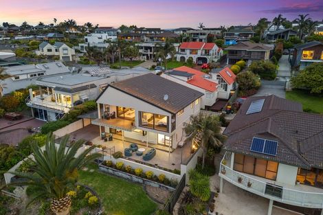 Photo of property in 2/10 Lilford Place, Half Moon Bay, Auckland, 2012