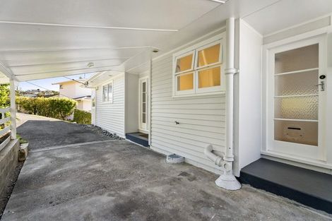 Photo of property in 1/16 Weldene Avenue, Glenfield, Auckland, 0629