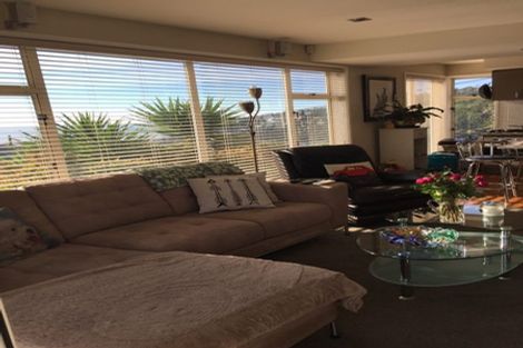 Photo of property in 90 Moncks Spur Road, Redcliffs, Christchurch, 8081