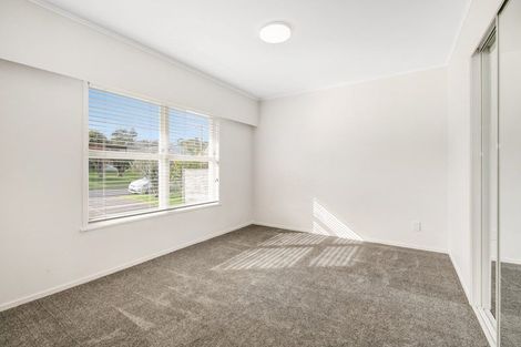 Photo of property in 2/16 Northumberland Avenue, Belmont, Auckland, 0622