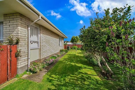 Photo of property in 21 Davidson Street, Hawera, 4610