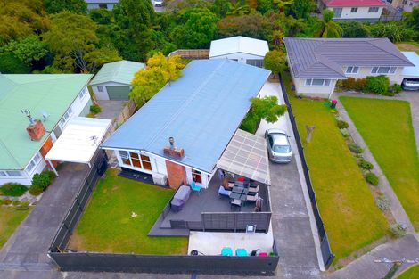 Photo of property in 38 Maui Pomare Street, Blockhouse Bay, Auckland, 0600