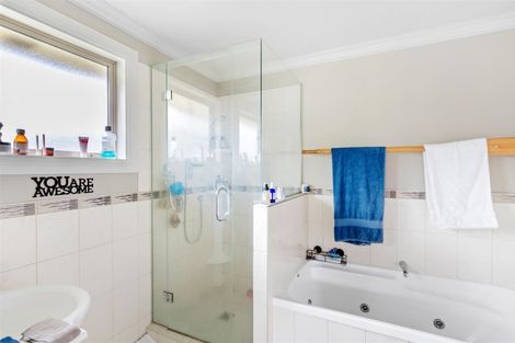 Photo of property in 13 Ada Place, Lake Hayes, Queenstown, 9304