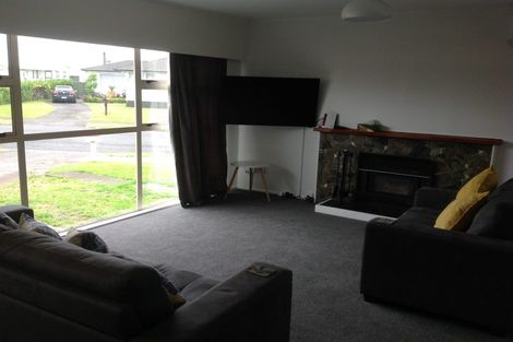 Photo of property in 119 Edgewater Drive, Pakuranga, Auckland, 2010
