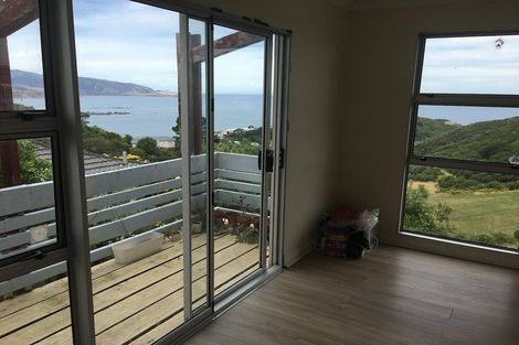 Photo of property in 21 Houghton Bay Road, Houghton Bay, Wellington, 6023