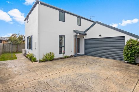 Photo of property in 40a Sawyers Arms Road, Northcote, Christchurch, 8052
