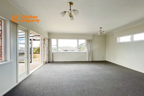 Photo of property in 2 Crystal Avenue, Glendene, Auckland, 0602