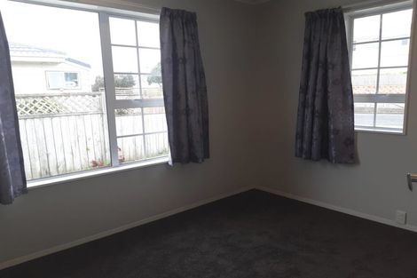 Photo of property in 39 Matatiro Street, Titahi Bay, Porirua, 5022