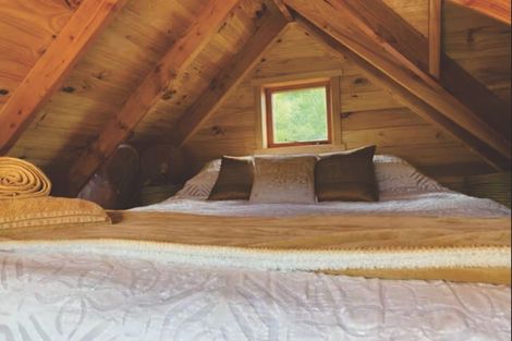 Photo of property in 132 Lone Kauri Road, Karekare, New Lynn, 0772