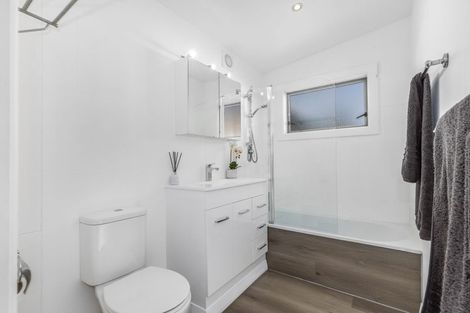 Photo of property in 85 Ruahine Street, Paraparaumu, 5032