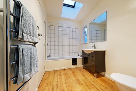 Photo of property in 95 Takahe Road, Titirangi, Auckland, 0604